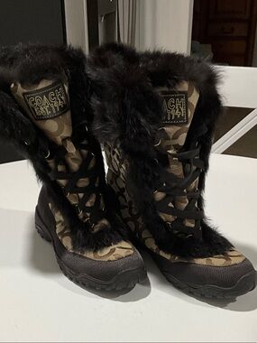 Coach Brown Signature-Print Fur-Trim Lace-Up Winter Boots